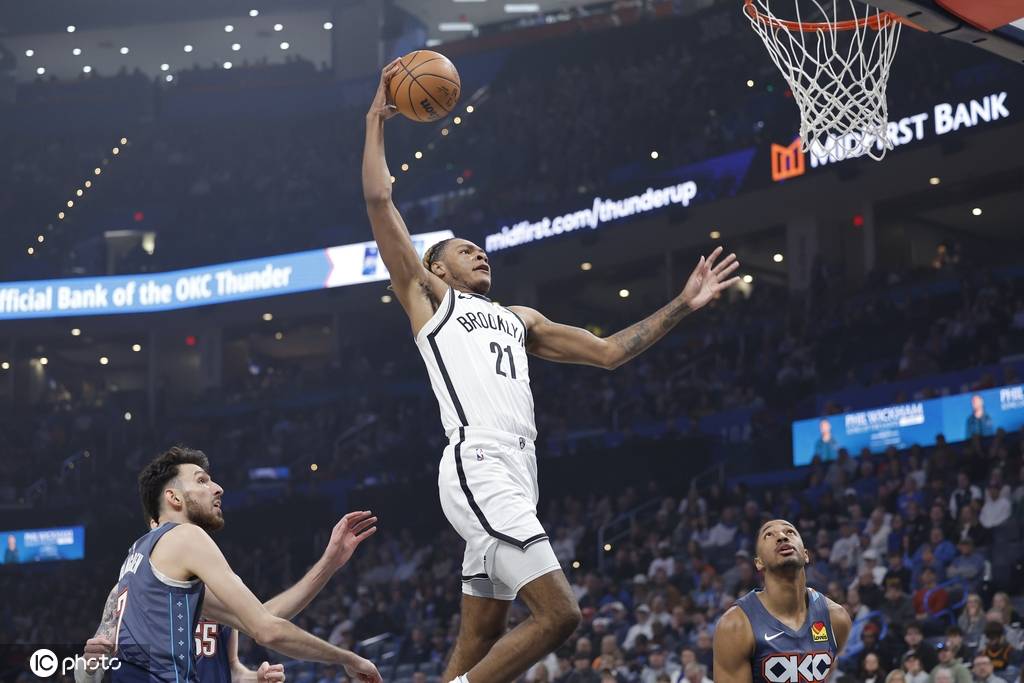 麦凯恩21分霍姆格伦15+7 雷霆击败篮网