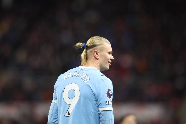 2亿欧先生对决！哈兰德6战皇马3球1助攻，姆巴佩7战曼城7球1助攻